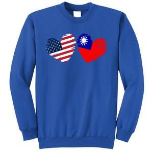 Usa Taiwan Flag Heart Valentines Day Taiwanese American Cute Gift Sweatshirt