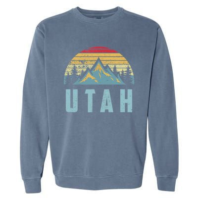 Utah Tee Retro Vintage Mountains Hiking Nature Garment-Dyed Sweatshirt