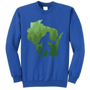 Unique Wisconsin Bigfoot Hunter Gift Sasquatch Hunting Cool Gift Sweatshirt