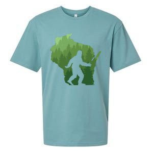 Unique Wisconsin Bigfoot Hunter Gift Sasquatch Hunting Cool Gift Sueded Cloud Jersey T-Shirt