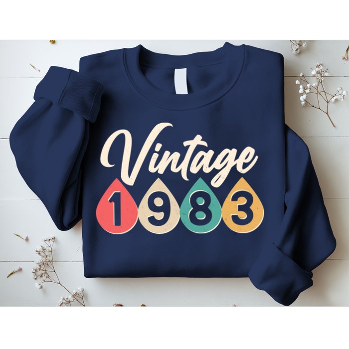 Vintage 1983 40th Birthday Retro Teardrop Design Sweatshirt