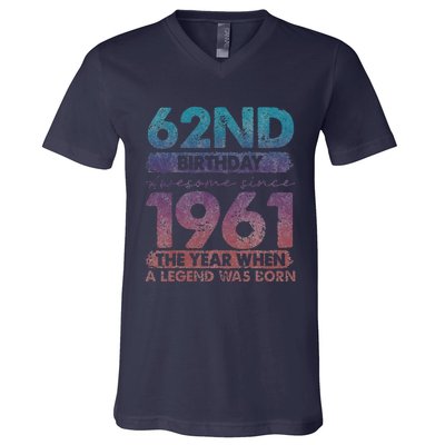 Vintage 1961 62 Year Old Gifts Limited Edition 62nd Birthday Cute V-Neck T-Shirt