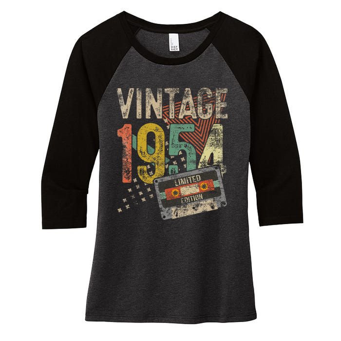 Vintage 1954 70th Birthday Gifts 70 Year Old Women's Tri-Blend 3/4-Sleeve Raglan Shirt