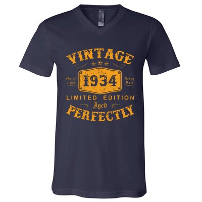 Vintage 1934 88 Birthday Gifts 88th Birthday Gifts V-Neck T-Shirt