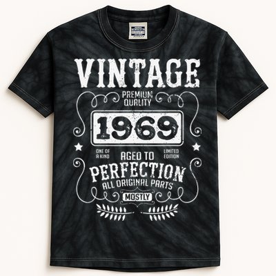VINTAGE 1969 Birth Year Birthday Funny Quotes Retro Graphic Kids Tie-Dye T-Shirt