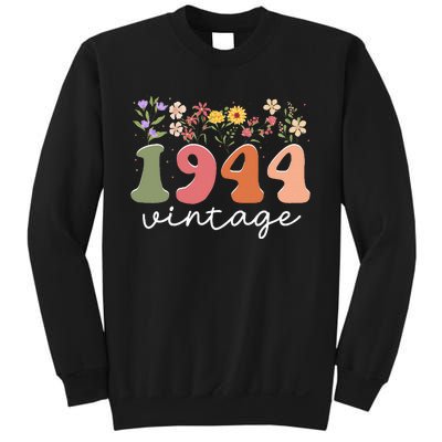 Vintage 1944 Flower 80th Birthday 80 Years Old Sweatshirt