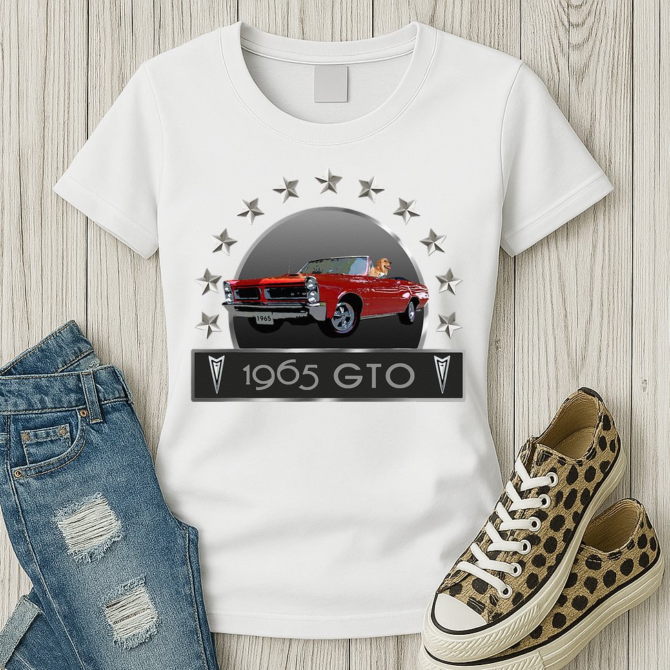 VINTAGE 1965 GTO CONVERTIBLE CLASSIC AMERICAN MUSCLE CARS Womens T-Shirt