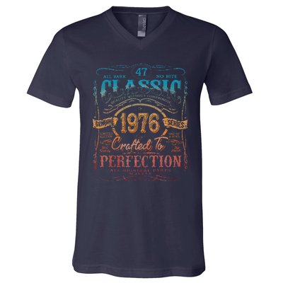 Vintage 1976 Limited Edition 47 Year Old 47th Birthday V-Neck T-Shirt