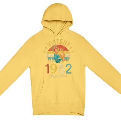 Vintage 1982 Made In 1982 41th Birthday 41 Years Old Gift Premium Pullover Hoodie