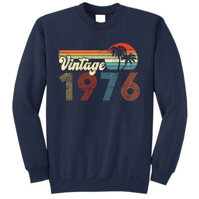 Vintage 1976 Made In 1976 46th Birthday Gift 46 Year Old Sweatshirt