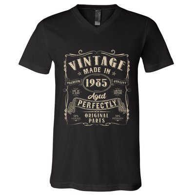 Vintage 40th Birthday Decorations Funny 1985 40 Birthday Gift V-Neck T-Shirt