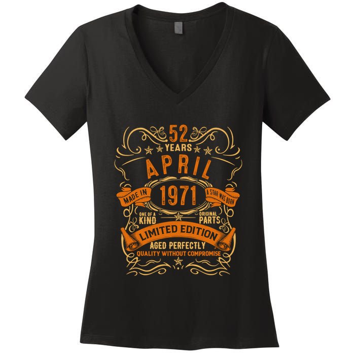 Vintage 52th Birthday April 1971 Birthday Women's V-Neck T-Shirt