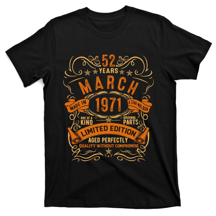 Vintage 52th Birthday March 1971 Birthday T-Shirt