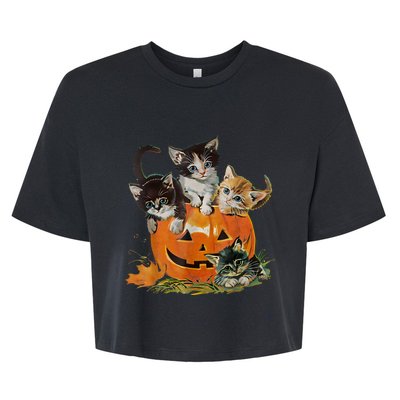 Vintage 90s Cat Pumpkin Halloween Retro Floral Spooky Season Bella+Canvas Jersey Crop Tee