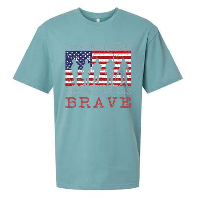 Vintage American Flag Land Of The Free Because Of The Brave Sueded Cloud Jersey T-Shirt