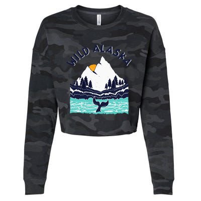 Vintage Alaska Wild Landscape Humpback Whale Cropped Pullover Crew