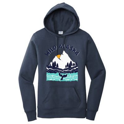 Vintage Alaska Wild Landscape Humpback Whale Women's Pullover Hoodie