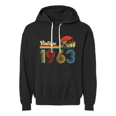 Vintage Birthday 1963 Retro Sunset Mom dad Gift 60th Birthday Garment-Dyed Fleece Hoodie