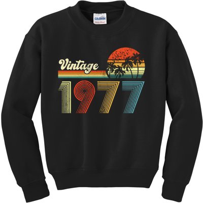 Vintage Birthday 1977 Retro Sunset Mom dad Gift 46th Birthday Kids Sweatshirt