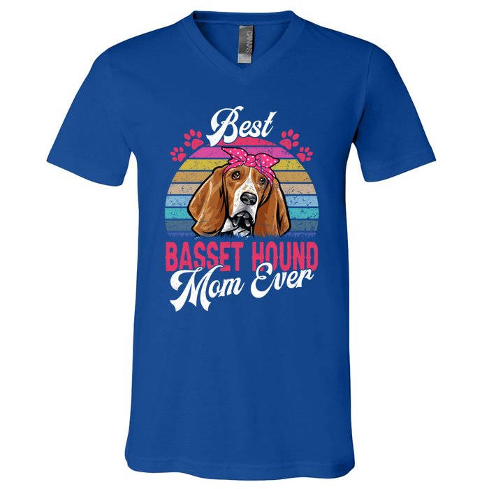 Vintage Best Basset Hound Mom Ever Great Gift V-Neck T-Shirt