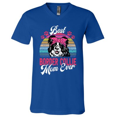 Vintage Best Border Collie Mom Ever Gift V-Neck T-Shirt