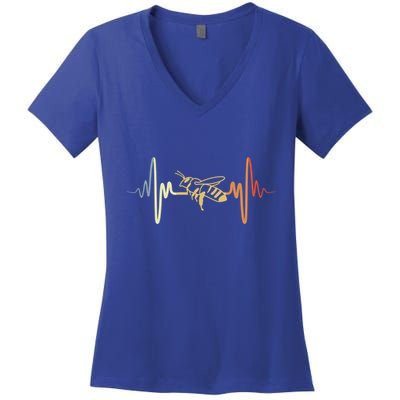 Vintage Bee Beekeeping Lover Gift Women's V-Neck T-Shirt