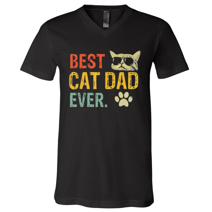 Vintage Best Cat Dad Ever Cat Daddy Gift V-Neck T-Shirt