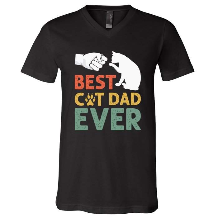 Vintage Best Cat Dad Ever Funny Cat Daddy Father Day Gift V-Neck T-Shirt