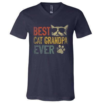 Vintage Best Cat Grandpa Ever Shirt Cat Grandpa Father's Day V-Neck T-Shirt