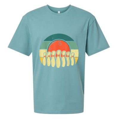 Vintage Bowling Design For Men Women Bowling Player Bowlers Sueded Cloud Jersey T-Shirt