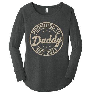 Vintage Badge Dad T Women's Perfect Tri Tunic Long Sleeve Shirt