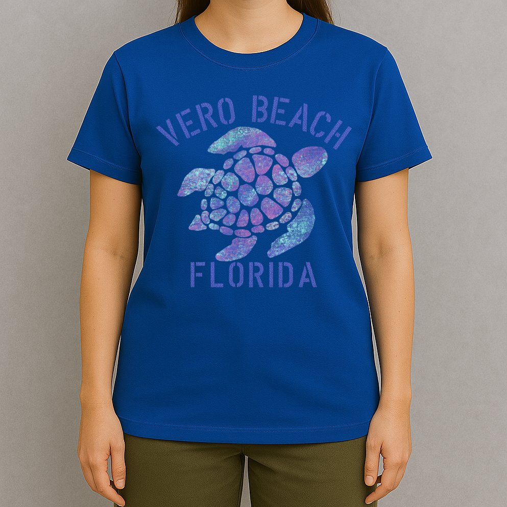 Vero Beach Fl Beach Design / Tribal Turtle Gift T-Shirt