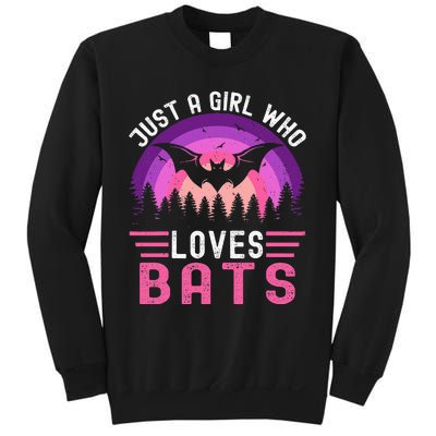 Vintage Bat Just A Girl Who Loves Bats Funny Bat Halloween Sweatshirt