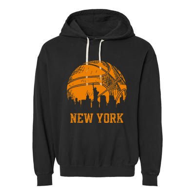 Vintage Basketball New York City Skyline Outfit Garment-Dyed Fleece Hoodie