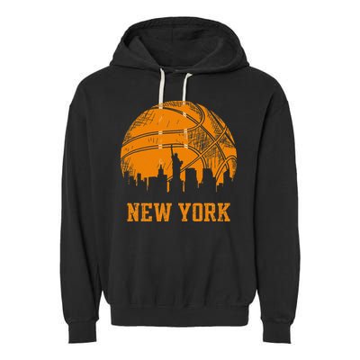 Vintage Basketball New York City Skyline Outfit Garment-Dyed Fleece Hoodie