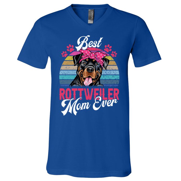 Vintage Best Rottweiler Mom Ever Gift V-Neck T-Shirt