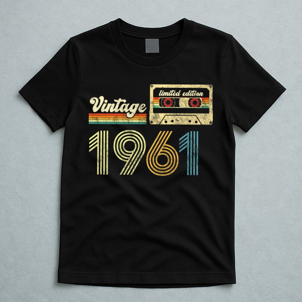 vintage cassette 1961 Retro Birthday 62nd Dad Birthday Gift Grandpa Birthday T-Shirt