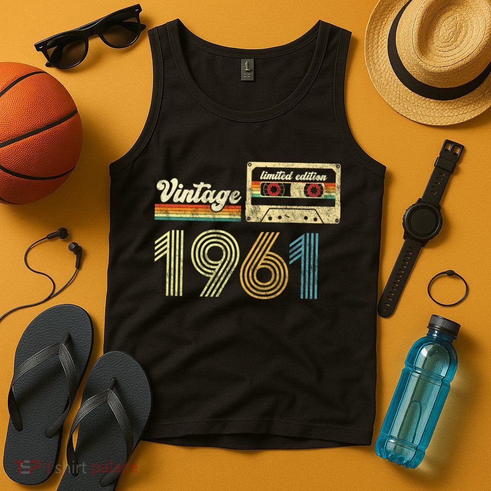 vintage cassette 1961 Retro Birthday 62nd Dad Birthday Gift Grandpa Birthday Tank Top