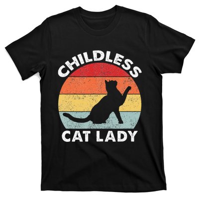 Vintage Childless Cat Lady Gift T-Shirt