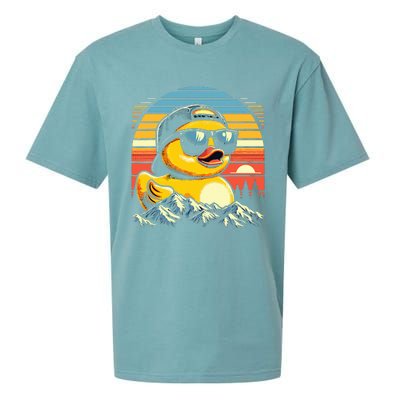 Vintage Cool Duck with Sunglasses & Mountain View  Sueded Cloud Jersey T-Shirt