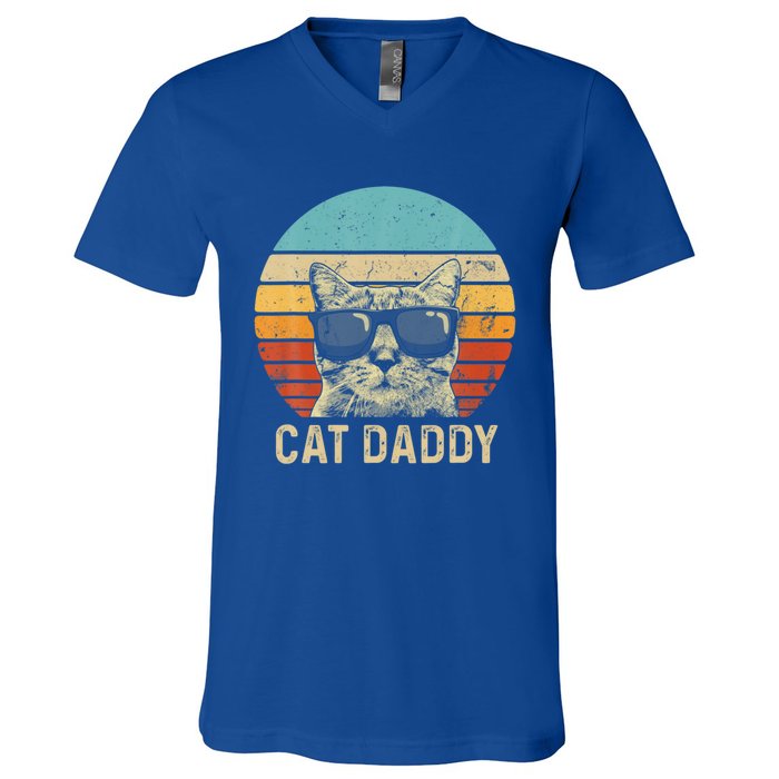 Vintage Cat Daddy Funny Cat Lover Gift Cat Dad Fathers Gift V-Neck T-Shirt