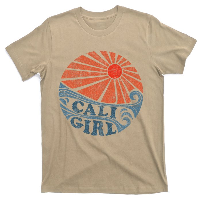 Vintage Cali Girl Retro Beach California Vacation Women T-Shirt