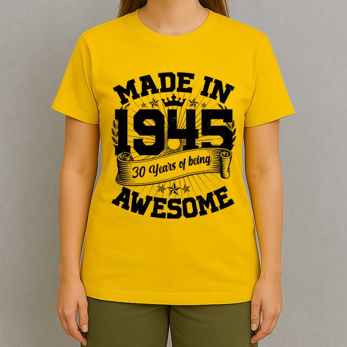 Vintage Crown Made In 1945 80 Years Of Being Awesome T-Shirt