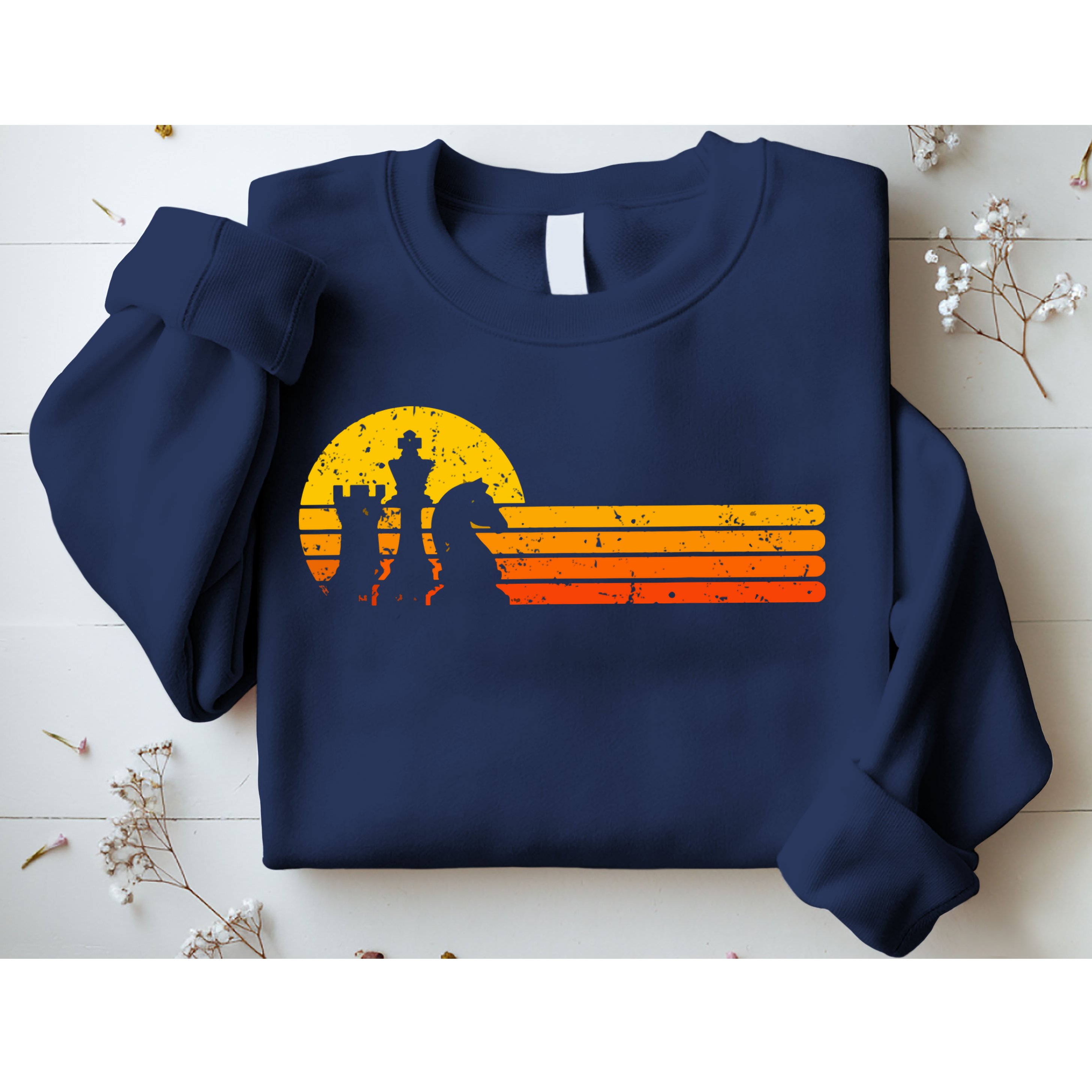 Vintage Chess Player Retro Sunset Design Chess Pieces Sweatshirt