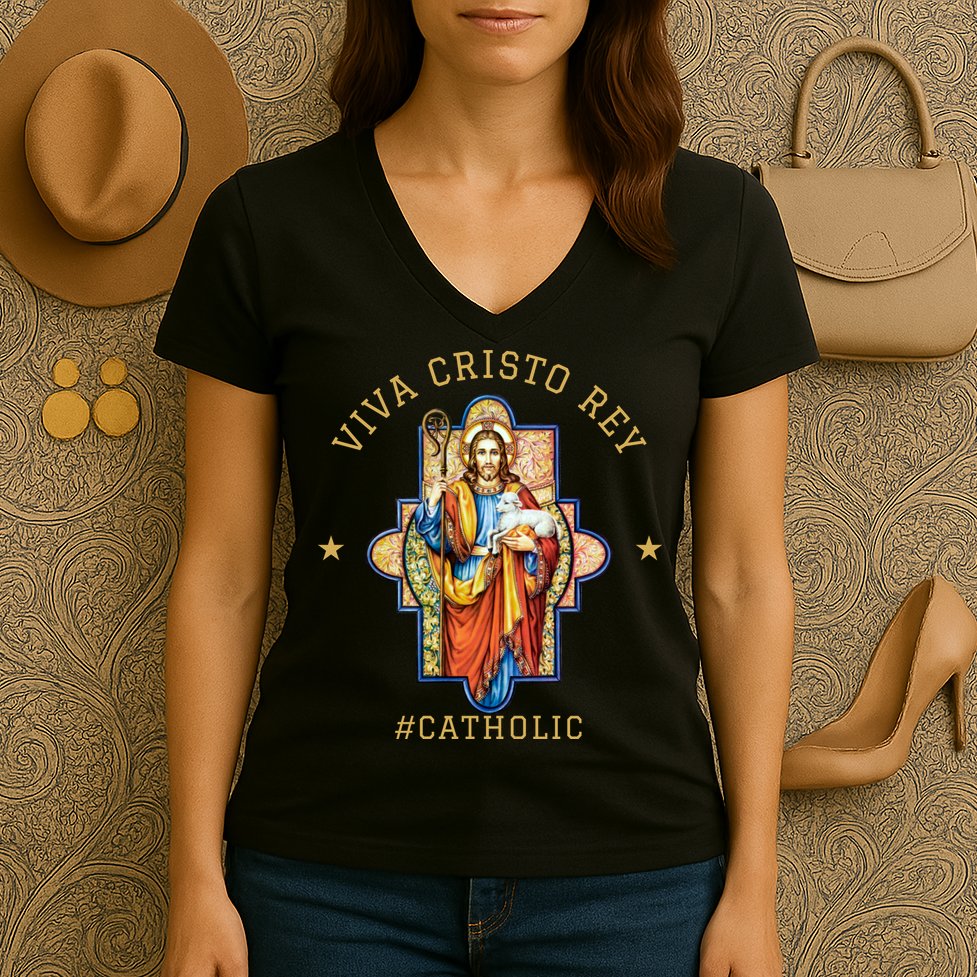 Viva Cristo Rey Roman Catholic Gift Women's V-Neck T-Shirt