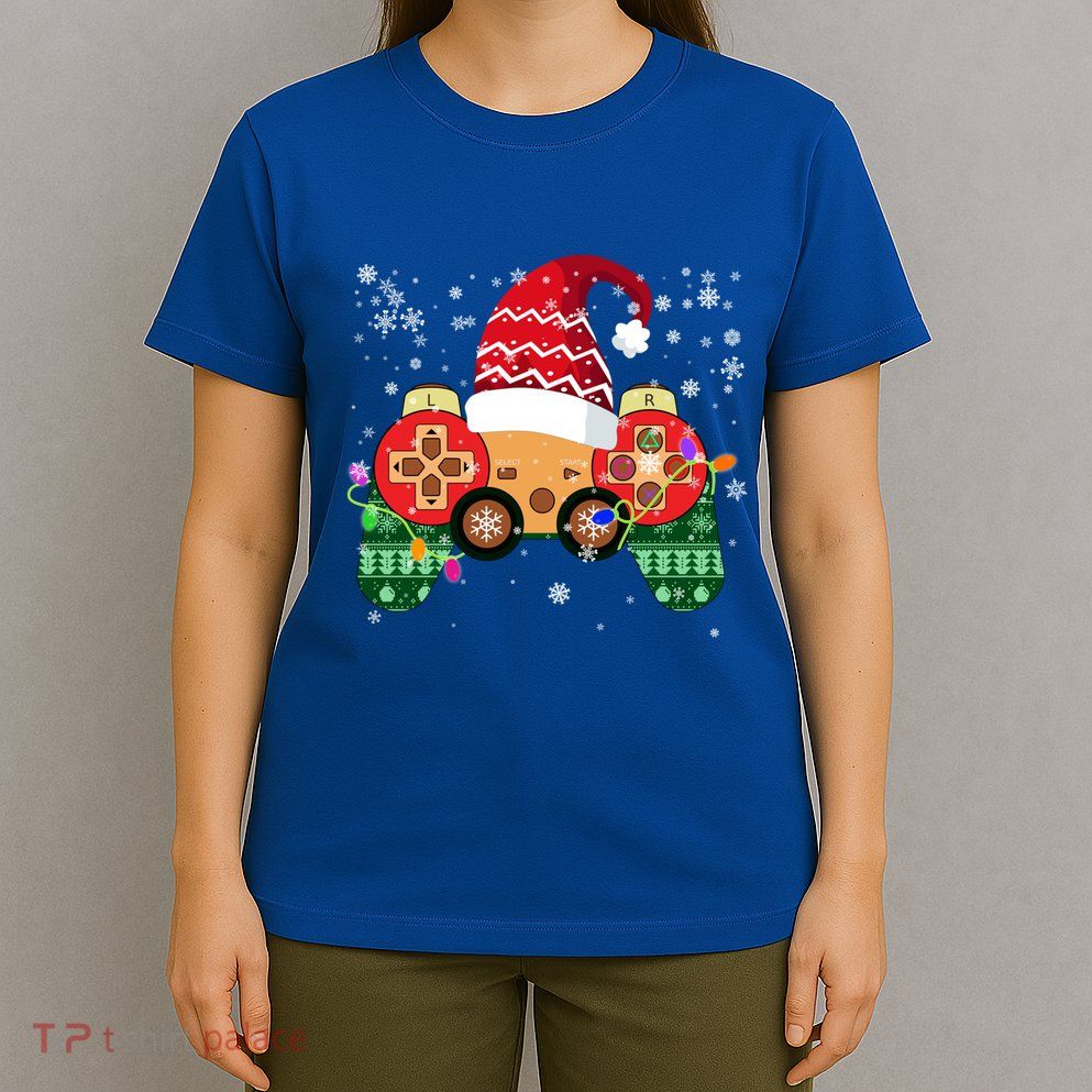 Videogame Controller Santa Hat Christmas Gaming Xmas Gamer Meaningful Gift T-Shirt