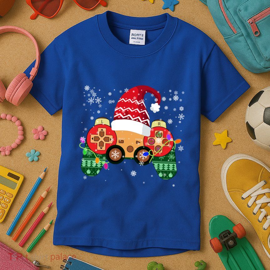 Videogame Controller Santa Hat Christmas Gaming Xmas Gamer Meaningful Gift Kids T-Shirt