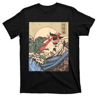 Vintage Cat Vs Monster Retro Japanese Great Wave Otaku Manga T-Shirt