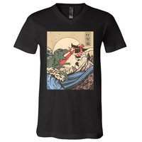 Vintage Cat Vs Monster Retro Japanese Great Wave Otaku Manga V-Neck T-Shirt