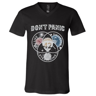 Venn Diagram DonT Panic Life The Universe And Everything 42 V-Neck T-Shirt